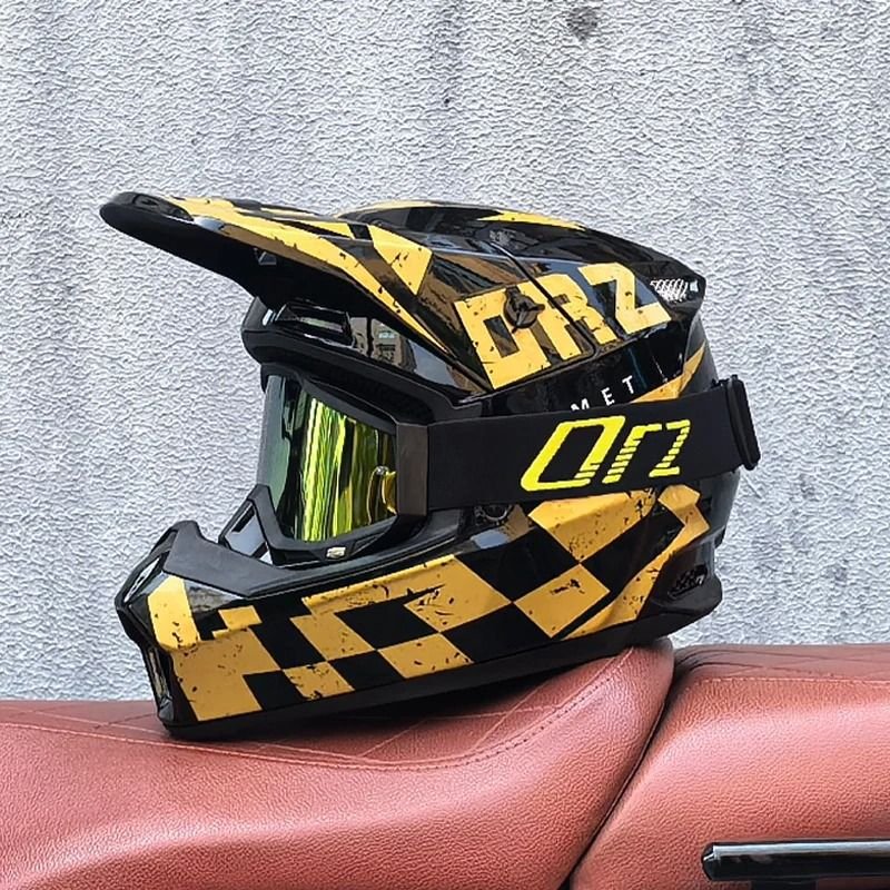 Savage X — Motocross motorcycle helmet by Vulcan Moto