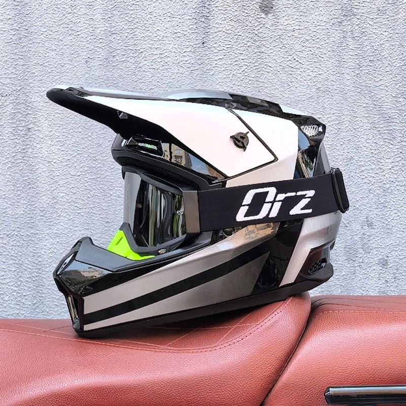 Feral 3 — Motocross motorcycle helmet by Vulcan Moto